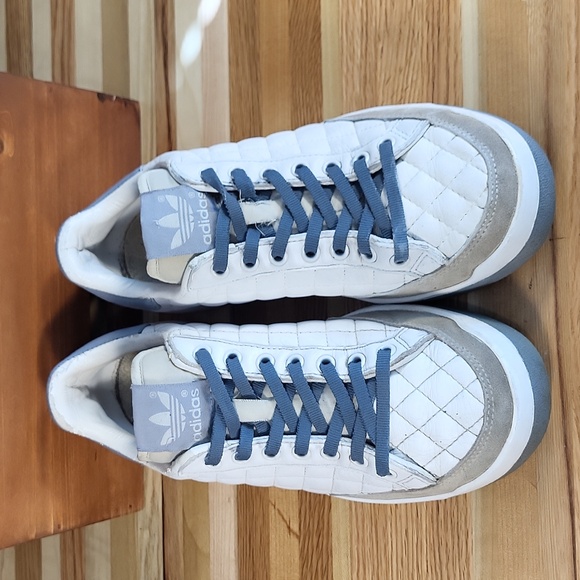 Adidas, Rare "rod laver" Classic, pillow, White Gray - Picture 2 of 6